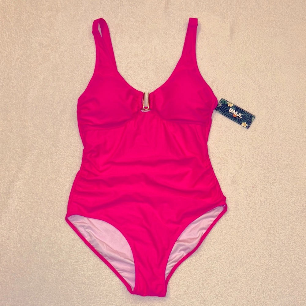 Elegant Pink Women's One-Piece Swimsuit with Gold Hardware - Picture 2 of 4
